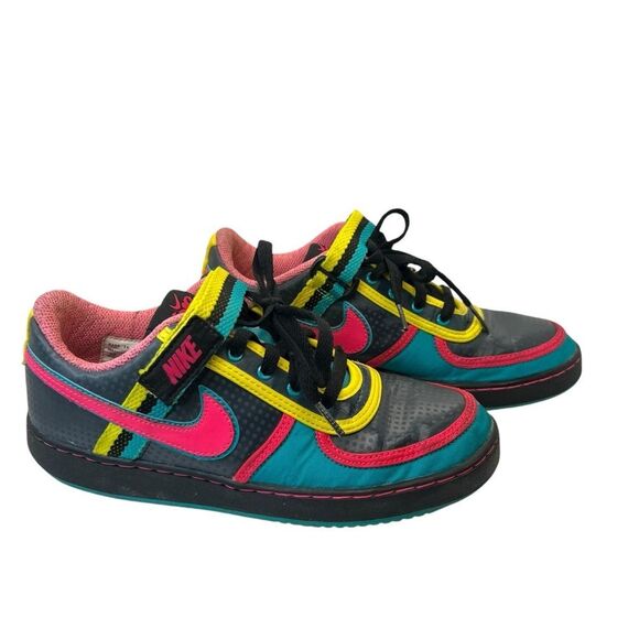 2009 NIKE 8.5 LOW 2009 SKATE sneakers WOMEN BLACK BLUE PINK  SHOES 366409-061 - Picture 1 of 16
